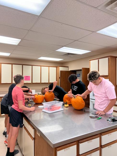 2024 pumpkin carving (4)
